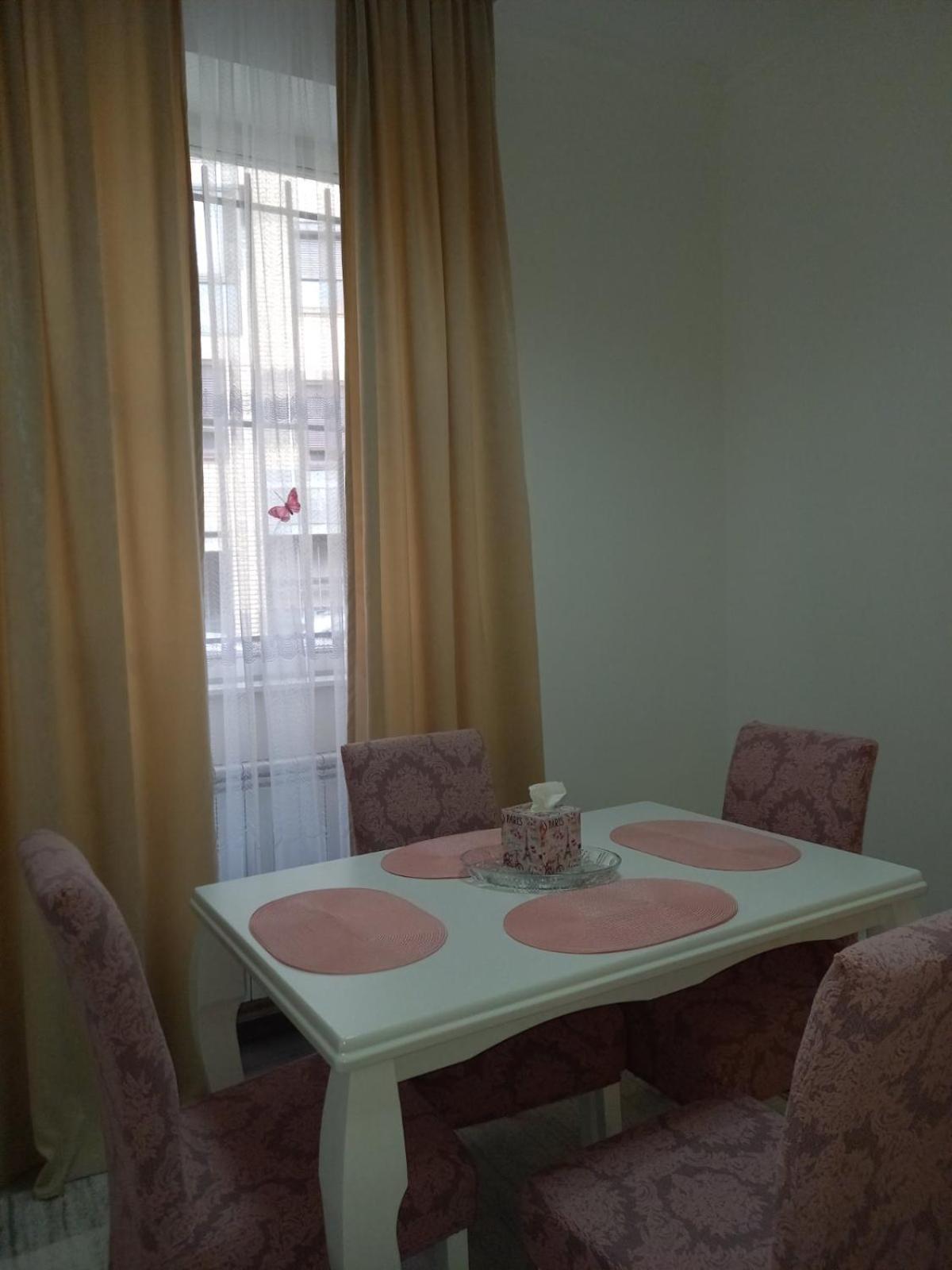 Hansa Apartment ซาราเยโว ภายนอก รูปภาพ